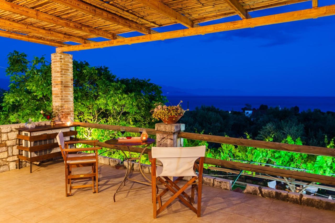 Hébergement de vacances Olive Garden Stone House Near The